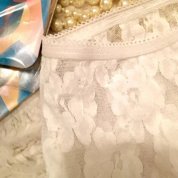 Vintage - NWT Lace Undies - Black - Picture 2 of 4